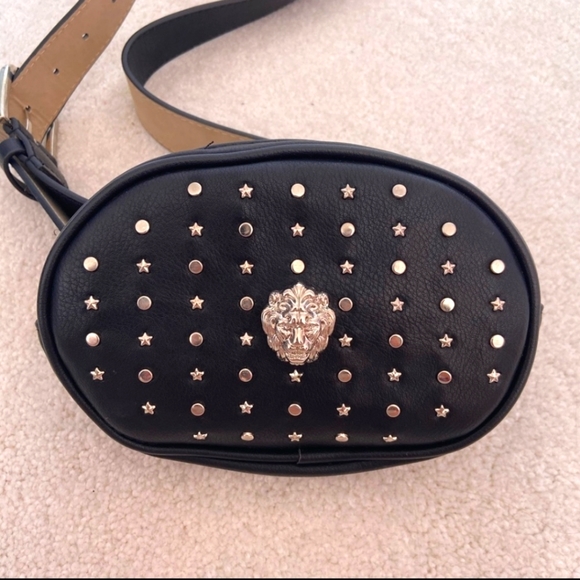 wild fable Handbags - SOLD💥WILD FABLE Belt Bag